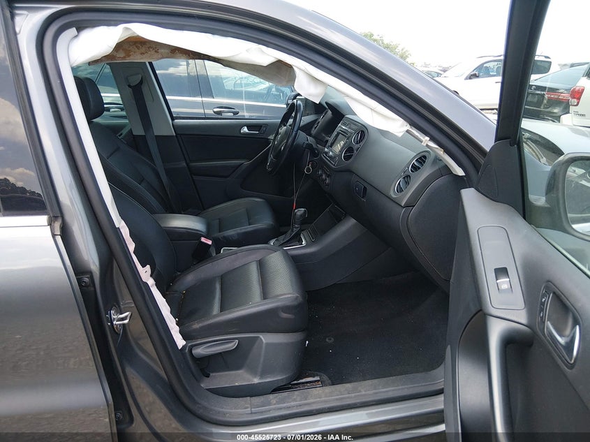 2012 Volkswagen Tiguan VIN WVGAV7AX5CW004519 IAAI salvage auction — LEFT REAR, Clear (Tennessee), sold $1,100 on 2026-08-13 (photo 5)