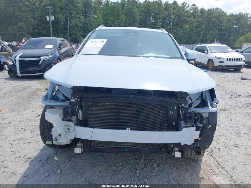 2024 Volvo Xc40 VIN YV4L12UE1R2378533 IAAI salvage auction — FRONT END, Salvage (Georgia), sold $10,800 on 2026-08-20 (photo 6)