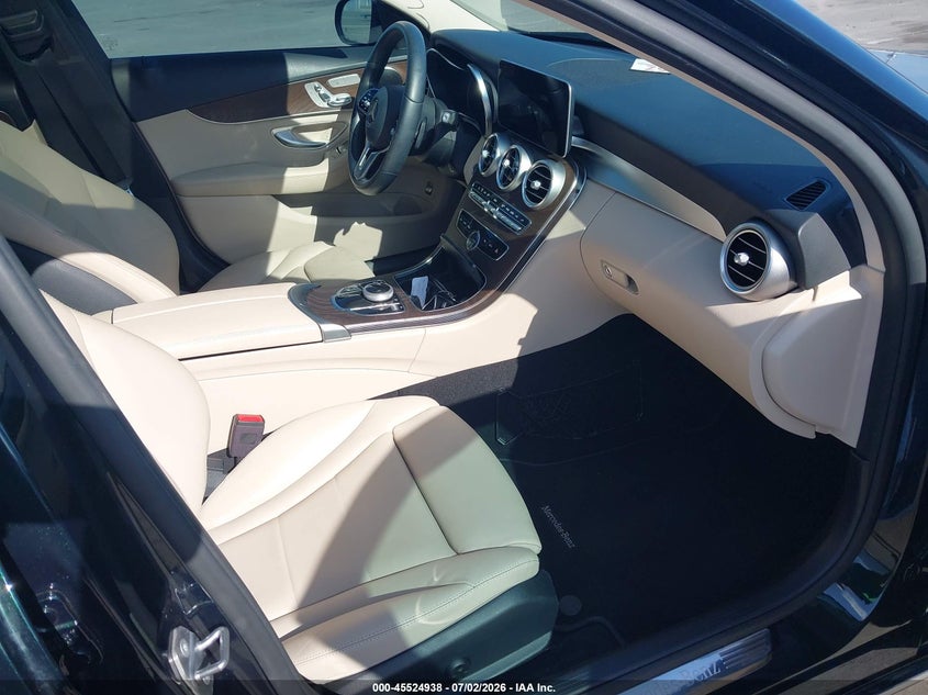 2019 Mercedes-benz C-klasse VIN 55SWF8DB2KU318322 IAAI salvage auction — FRONT END, Rebuildable (Florida), sold $8,300 on 2026-07-29 (photo 5)