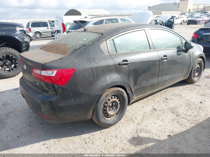 2014 Kia Rio VIN KNADM4A30E6399046 IAAI salvage auction — NORMAL WEAR, Clear (Illinois), sold $225 on 2026-07-29 (photo 4)