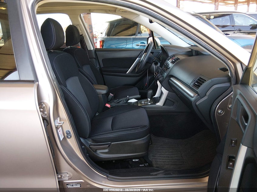 2015 Subaru Forester VIN JF2SJADC1FH805419 IAAI salvage auction — NORMAL WEAR, Clear-Dealer Only (Arizona), sold $1,700 on 2026-07-28 (photo 5)