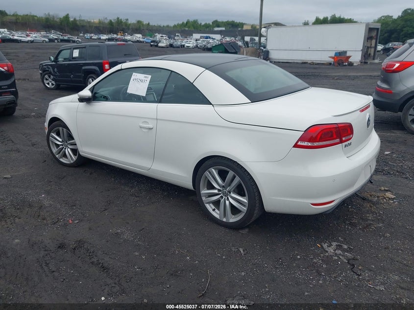 2014 Volkswagen Eos VIN WVWFW8AHXEV000674 IAAI salvage auction — SIDE, Salvage (Pennsylvania), sold $1,750 on 2026-07-21 (photo 3)