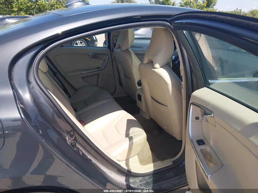 2012 Volvo S60 VIN YV1622FS4C2091351 IAAI salvage auction — NORMAL WEAR, Salvage Title, sold $325 on 2026-07-28 (photo 8)