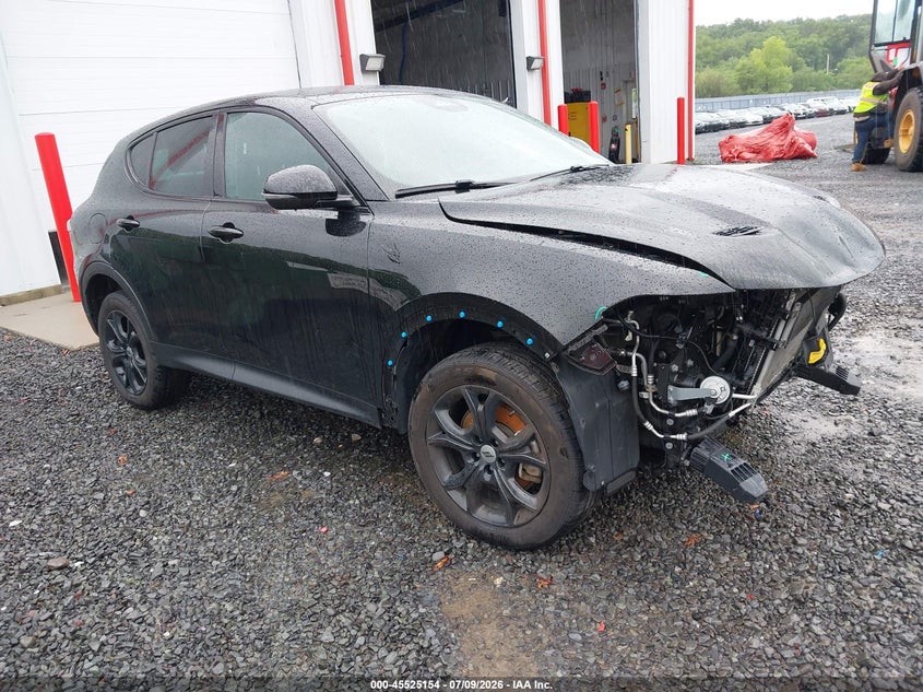 2023 Dodge Hornet VIN ZACNDFAN0P3A06058 IAAI salvage auction — FRONT END, Salvage Title, sold $2,450 on 2026-08-02 (photo 1)