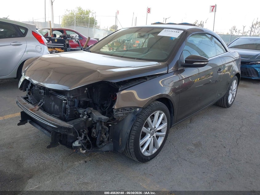 2012 Volkswagen Eos VIN WVWBW7AH5CV008851 IAAI salvage auction — FRONT END, Salvage Title, sold $725 on 2026-07-22 (photo 2)