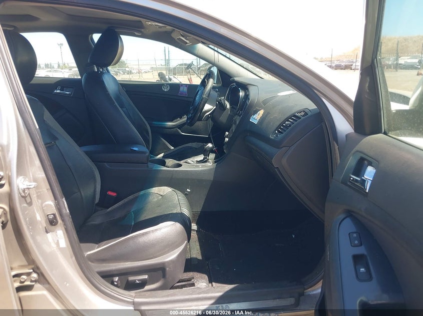 2013 Kia Optima VIN 5XXGR4A6XDG176072 IAAI salvage auction — NORMAL WEAR, Clear - Dealer Only (California), sold $400 on 2026-07-08 (photo 5)