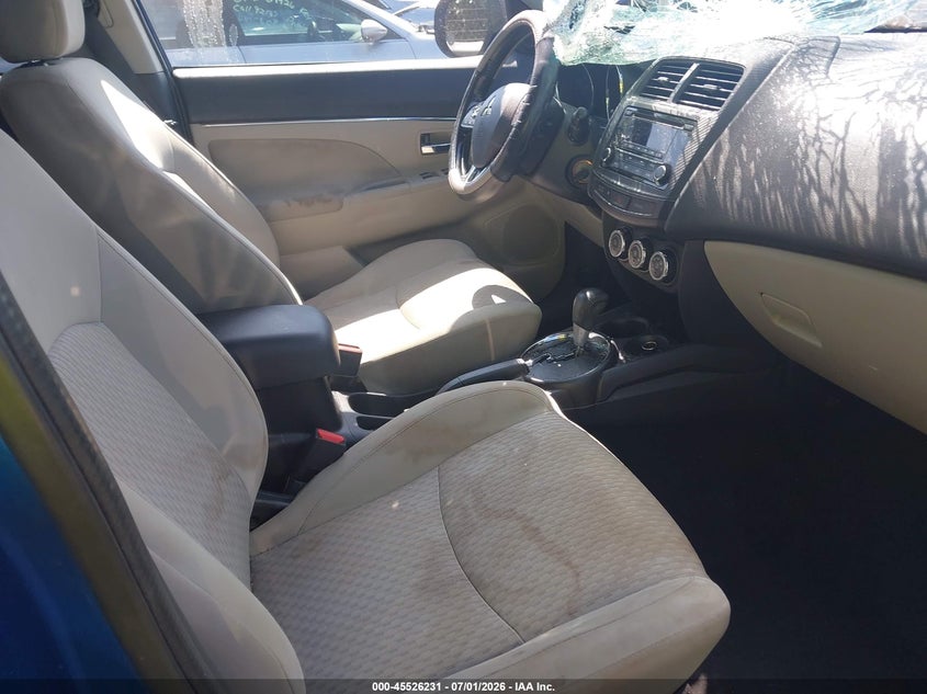 2017 Mitsubishi Outlander VIN JA4AP3AU3HZ010249 IAAI salvage auction — STORM DAMAGE, Salvage (North Carolina), sold $2,075 on 2026-07-30 (photo 5)