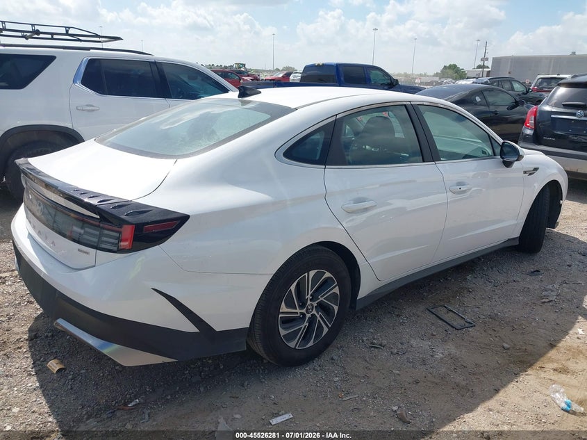 2026 Hyundai Sonata VIN KMHL24JJ2TA138901 IAAI salvage auction — WATER/FLOOD, Rebuildable (Florida), sold $7,650 on 2026-07-16 (photo 4)