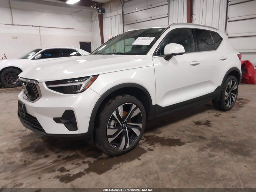 2024 Volvo Xc40 VIN YV4L12UF5R2235349 IAAI salvage auction — RIGHT FRONT, Salvage Title, sold $13,850 on 2026-07-28 (photo 2)