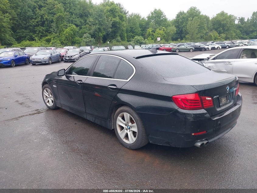 2013 BMW 5er VIN WBAXH5C55DDW12671 IAAI salvage auction — RIGHT FRONT, Salvage (Connecticut), sold $1,400 on 2026-07-23 (photo 3)