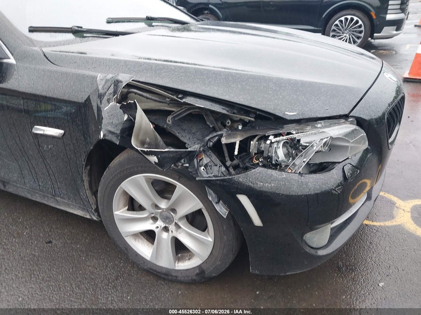 2013 BMW 5er VIN WBAXH5C55DDW12671 IAAI salvage auction — RIGHT FRONT, Salvage (Connecticut), sold $1,400 on 2026-07-23 (photo 6)
