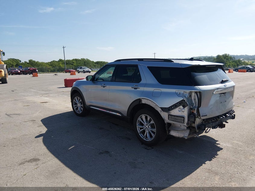 2021 Ford Explorer VIN 1FMSK8DH7MGA50226 IAAI salvage auction — REAR END, Salvage (Missouri), sold $7,900 on 2026-07-30 (photo 3)