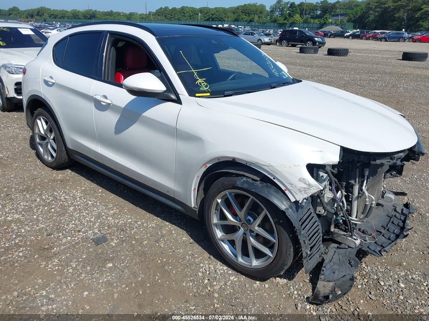 2019 Alfa romeo Stelvio VIN ZASPAKBN2K7C37929 IAAI salvage auction — FRONT END, Salvage Title, sold $2,300 on 2026-07-28 (photo 1)
