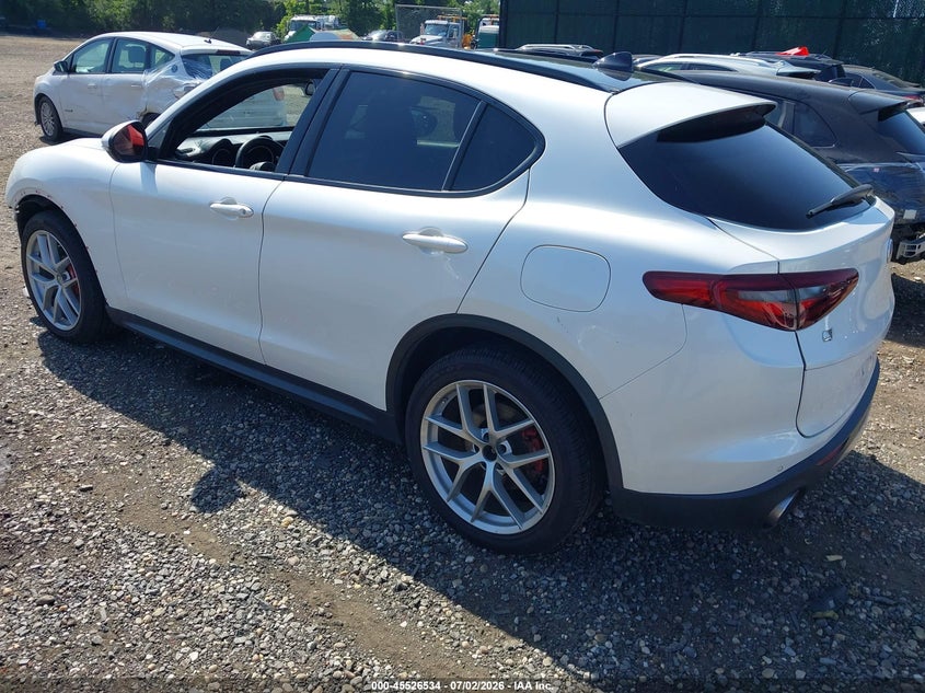 2019 Alfa romeo Stelvio VIN ZASPAKBN2K7C37929 IAAI salvage auction — FRONT END, Salvage Title, sold $2,300 on 2026-07-28 (photo 3)