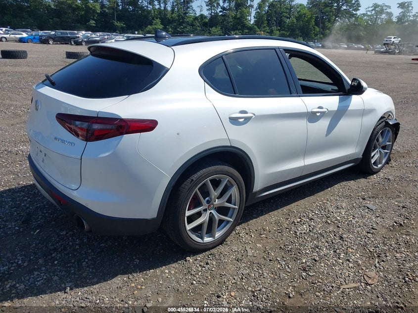 2019 Alfa romeo Stelvio VIN ZASPAKBN2K7C37929 IAAI salvage auction — FRONT END, Salvage Title, sold $2,300 on 2026-07-28 (photo 4)