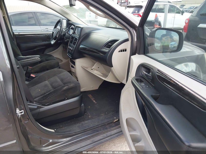2017 Dodge Grand caravan VIN 2C4RDGBG7HR641159 IAAI salvage auction — NORMAL WEAR, Original (Texas), sold $1,750 on 2026-08-03 (photo 5)