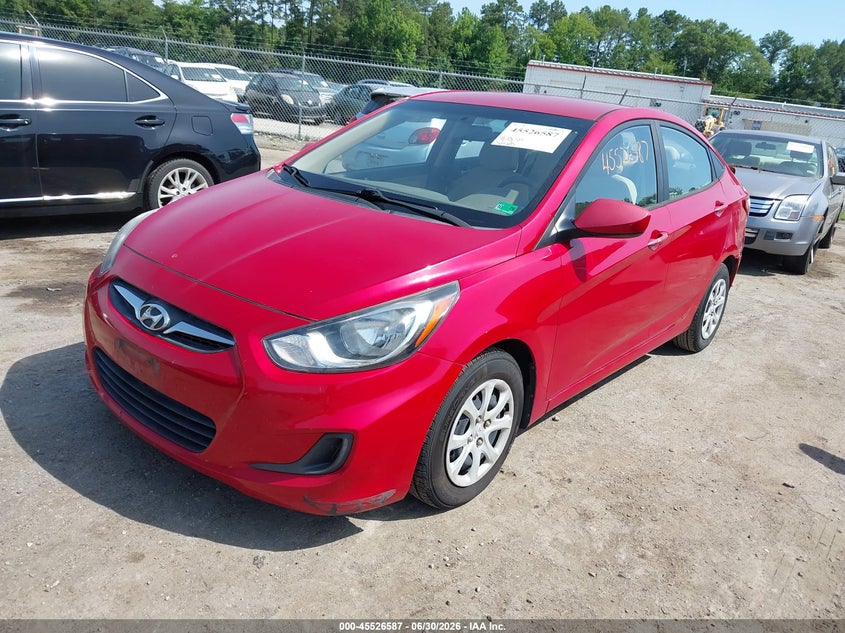 2014 Hyundai Accent VIN KMHCT4AE1EU755806 IAAI salvage auction — REAR END, Salvage Title, sold $1,250 on 2026-07-31 (photo 2)