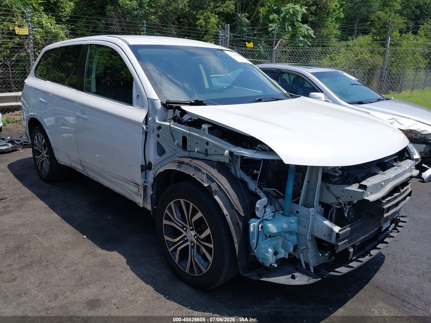 2017 Mitsubishi Outlander VIN JA4AD2A30HZ024586 IAAI salvage auction — RIGHT FRONT, Salvage (North Carolina), sold $2,000 on 2026-07-26 (photo 1)