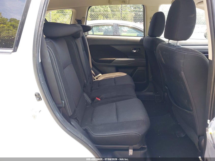 2017 Mitsubishi Outlander VIN JA4AD2A30HZ024586 IAAI salvage auction — RIGHT FRONT, Salvage (North Carolina), sold $2,000 on 2026-07-26 (photo 8)