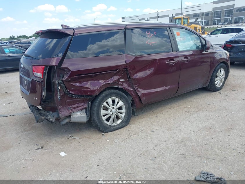 2015 Kia SEDONA VIN KNDMB5C12F6040566 IAAI salvage auction — BIO HAZARD, Salvage (Texas), sold $500 on 2026-07-28 (photo 4)