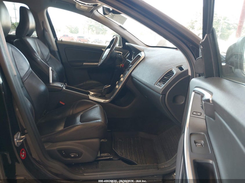 2017 Volvo Xc60 VIN YV440MDRXH2132519 IAAI salvage auction — RIGHT SIDE, Original (Texas), sold $1,500 on 2026-09-04 (photo 5)
