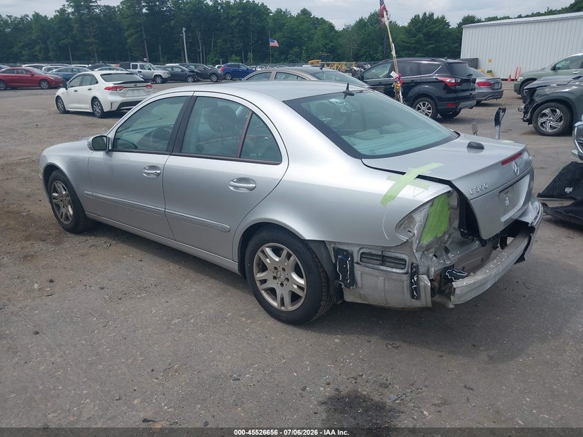 2006 Mercedes-benz E-class VIN WDBUF87J96X180591 IAAI salvage auction — REAR END, Clear (Massachusetts), sold $825 on 2026-07-17 (photo 3)