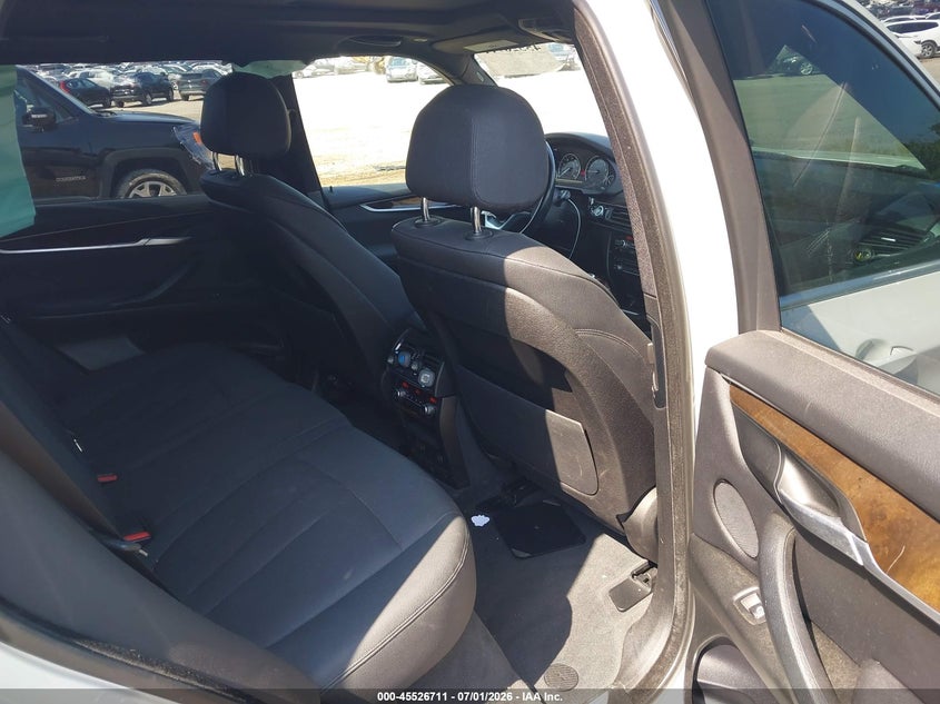 2018 BMW X5 VIN 5UXKR0C59J0Y01273 IAAI salvage auction — FRONT END, Mv-907A (New York), sold $2,525 on 2026-07-28 (photo 8)