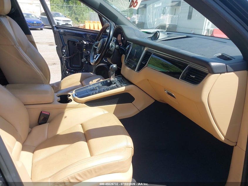 2017 Porsche Macan VIN WP1AA2A51HLB07929 IAAI salvage auction — FRONT END, Salvage - 75% Or Less (Maryland), sold $7,500 on 2026-08-18 (photo 5)