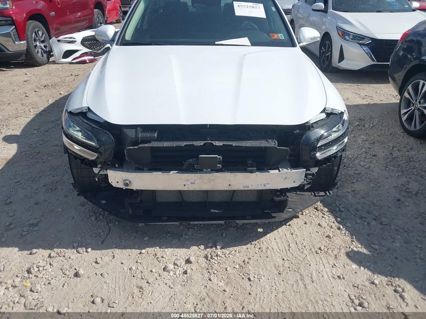2026 Genesis G70 VIN KMTG14SC1TU167525 IAAI salvage auction — RIGHT REAR, Enterprise Vehicles Clear Only (West Virginia), sold $25,250 on 2026-07-09 (photo 6)