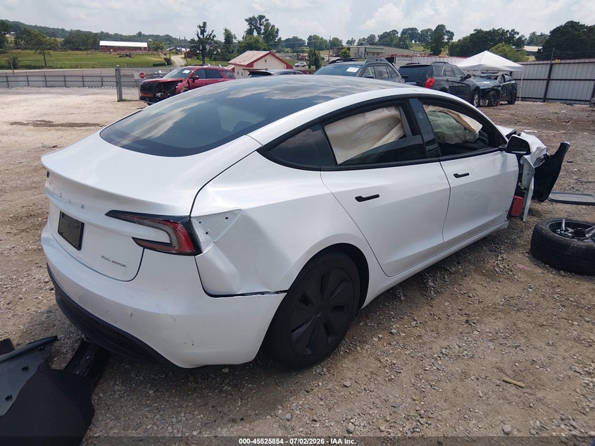 2025 Tesla Model 3 VIN 5YJ3E1EB8SF904391 IAAI salvage auction — RIGHT FRONT, Salvage Title, sold $5,700 on 2026-08-02 (photo 4)