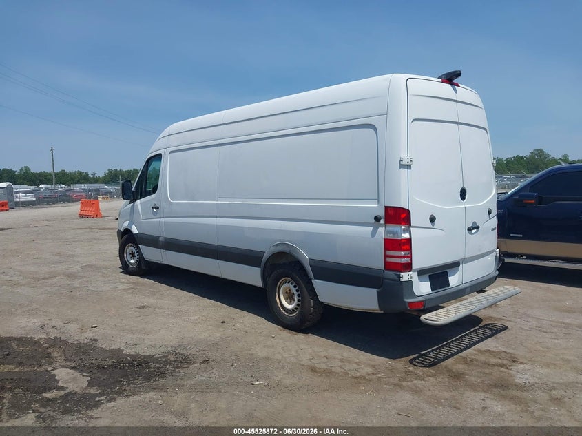 2016 Mercedes-benz Sprinter VIN WD3PE8DD6GP364642 IAAI salvage auction — LEFT & RIGHT, Clear (Virginia), sold $2,350 on 2026-07-10 (photo 3)