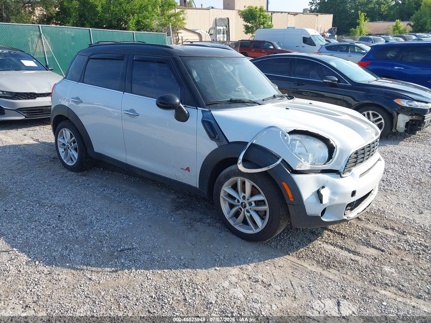 2014 Mini Countryman VIN WMWZC5C59EWP41199 IAAI salvage auction — FRONT END, Salvage Title, sold $1,400 on 2026-08-12 (photo 1)