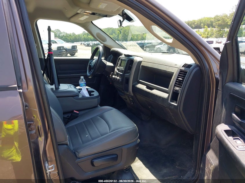 2018 Ram 1500 VIN 1C6RR6FG1JS296552 IAAI salvage auction — NORMAL WEAR, SF97 (Virginia), sold $12,100 on 2026-07-31 (photo 5)