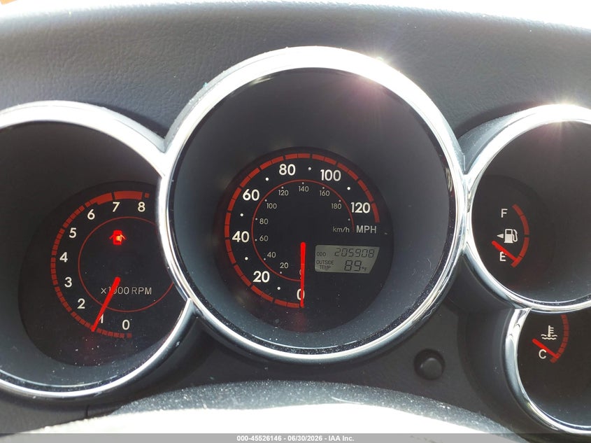 2005 Pontiac Vibe VIN 5Y2SL63815Z449713 IAAI salvage auction — NORMAL WEAR, Clear (New Jersey), sold $400 on 2026-07-30 (photo 7)