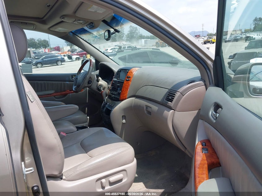 2006 Toyota Sienna VIN 5TDBA22C66S060380 IAAI salvage auction — NORMAL WEAR, Clear - Dealer Only (California), sold $1,100 on 2026-07-08 (photo 5)