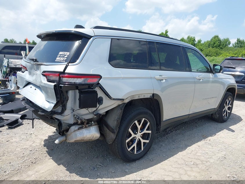 2024 Jeep Grand cherokee VIN 1C4RJKBGXR8623232 IAAI salvage auction — REAR END, Salvage Title, sold $10,000 on 2026-07-30 (photo 4)