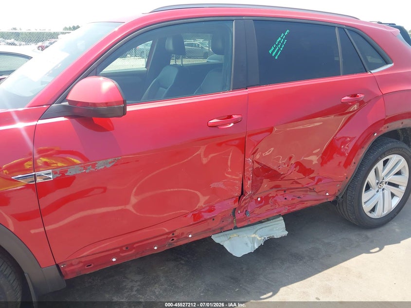2020 Volkswagen Atlas cross sport VIN 1V2YE2CA7LC223657 IAAI salvage auction — LEFT SIDE, Salvage Title, sold $3,050 on 2026-08-20 (photo 6)