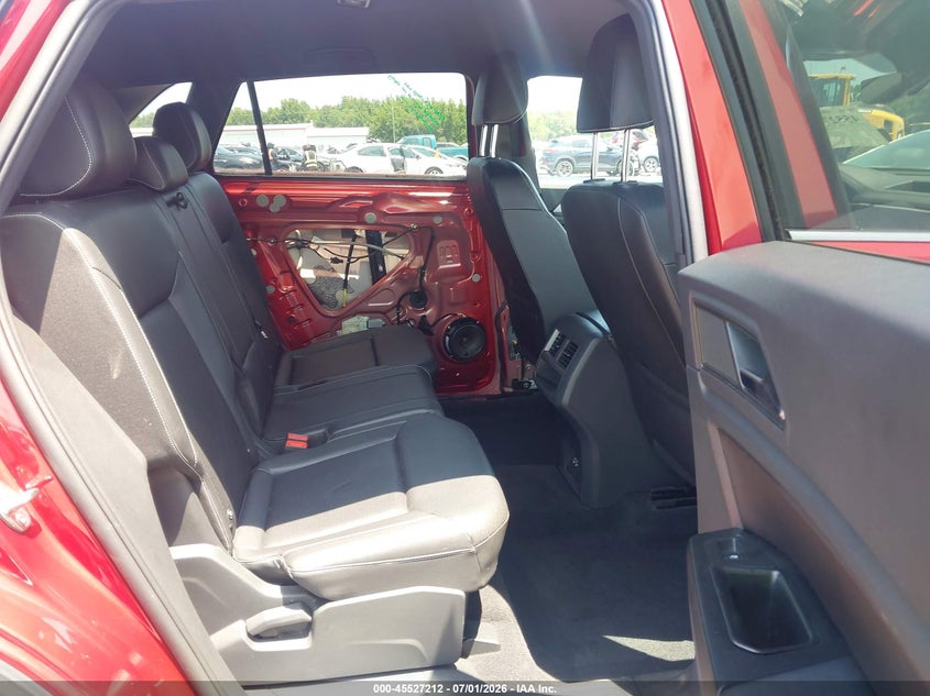 2020 Volkswagen Atlas cross sport VIN 1V2YE2CA7LC223657 IAAI salvage auction — LEFT SIDE, Salvage Title, sold $3,050 on 2026-08-20 (photo 8)