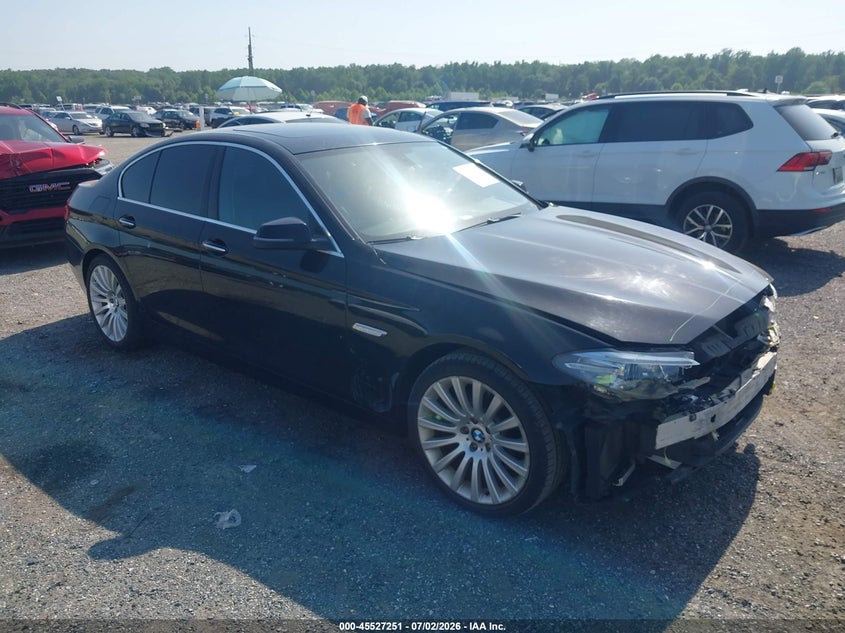 2014 BMW 5er VIN WBA5A5C59ED020820 IAAI salvage auction — FRONT END, Wait Title, sold $800 on 2026-08-17 (photo 1)