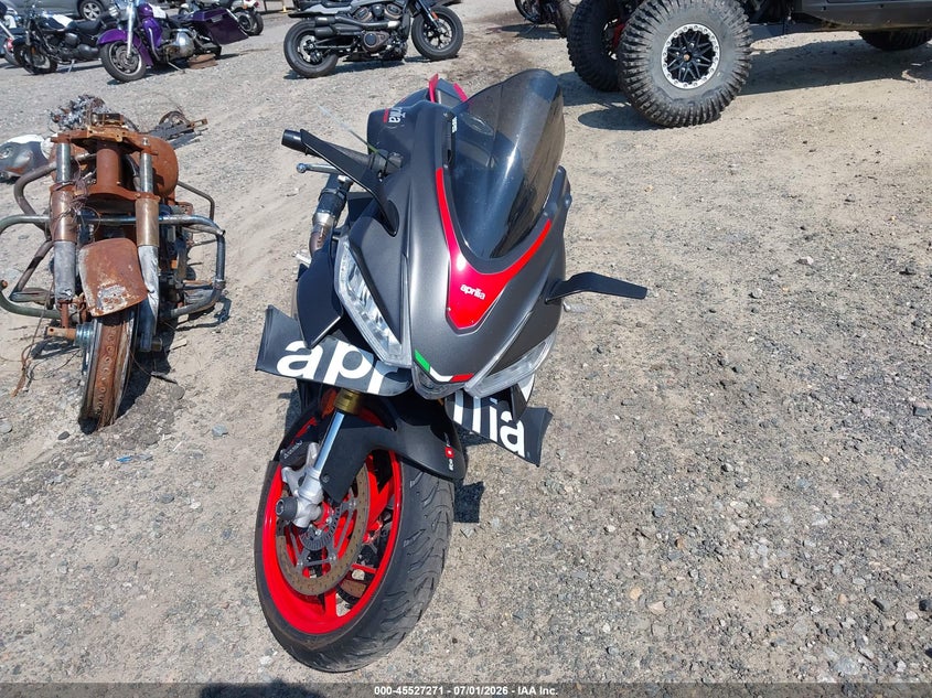 2021 Aprilia Rs VIN ZD4KSUA06MS000768 IAAI salvage auction — RIGHT FRONT, Salvage Title, sold $2,650 on 2026-07-28 (photo 5)