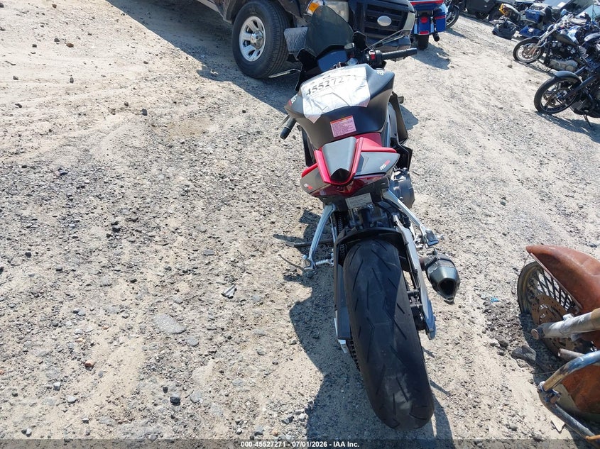 2021 Aprilia Rs VIN ZD4KSUA06MS000768 IAAI salvage auction — RIGHT FRONT, Salvage Title, sold $2,650 on 2026-07-28 (photo 6)