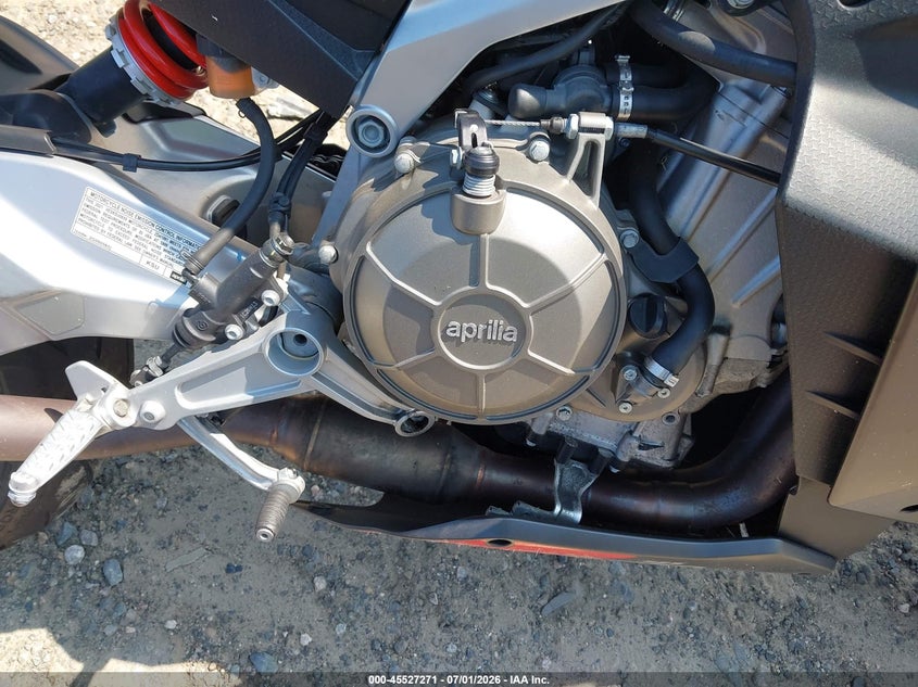 2021 Aprilia Rs VIN ZD4KSUA06MS000768 IAAI salvage auction — RIGHT FRONT, Salvage Title, sold $2,650 on 2026-07-28 (photo 8)