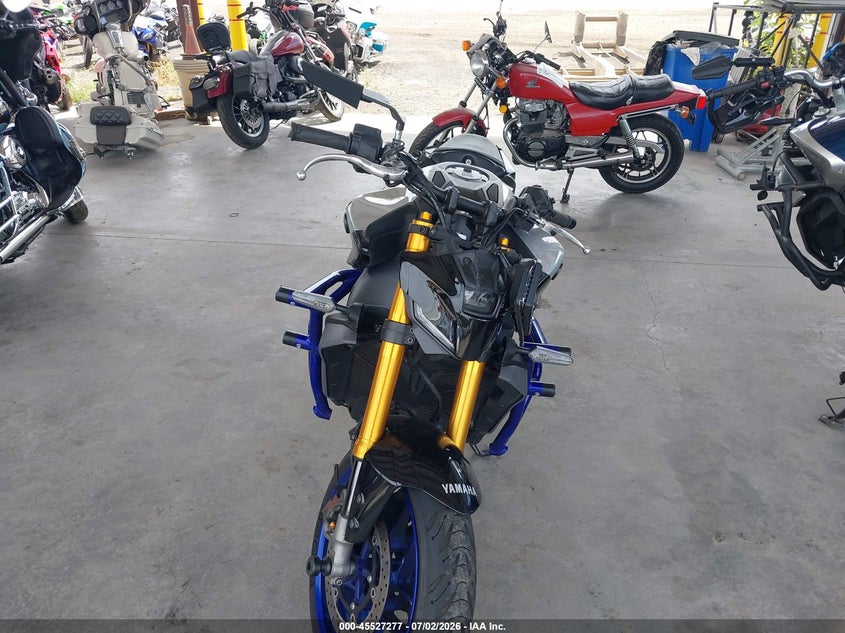 2024 Yamaha Mt VIN JYARN95E4RA000443 IAAI salvage auction — FRONT & REAR, Bill Of Sale (Washington), sold $3,850 on 2026-07-28 (photo 5)