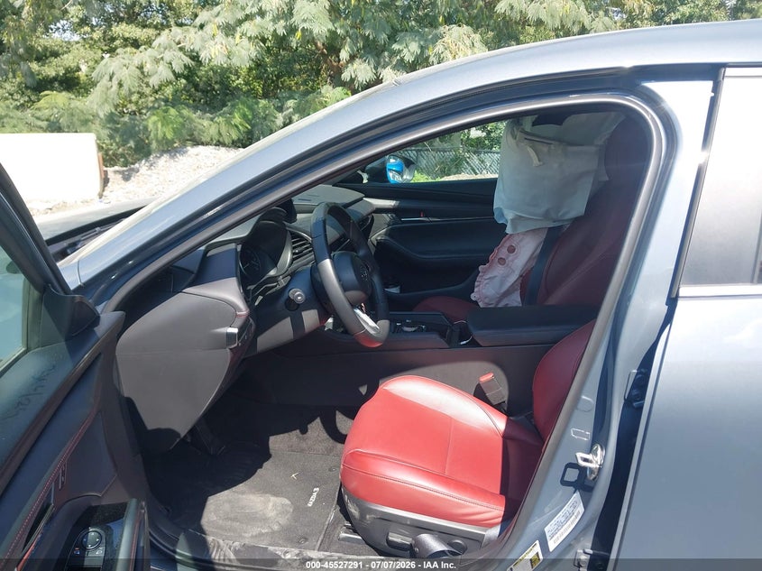 2026 Mazda 3 VIN JM1BPBLL9T1852786 IAAI salvage auction — RIGHT SIDE, Salvage Title, sold $11,000 on 2026-07-21 (photo 5)