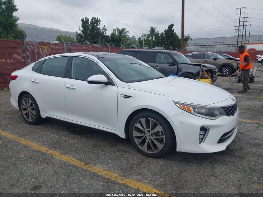 2018 Kia Optima VIN 5XXGT4L35JG252622 IAAI salvage auction — NORMAL WEAR, Clear - Dealer Only (California), sold $3,100 on 2026-07-07 (photo 1)