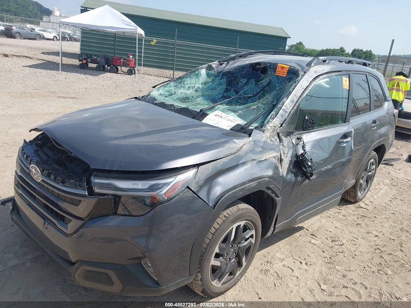 2026 Subaru Forester VIN 4S4SLDR62T3035331 IAAI salvage auction — FRONT END, Salvage Title, sold $3,375 on 2026-09-15 (photo 6)