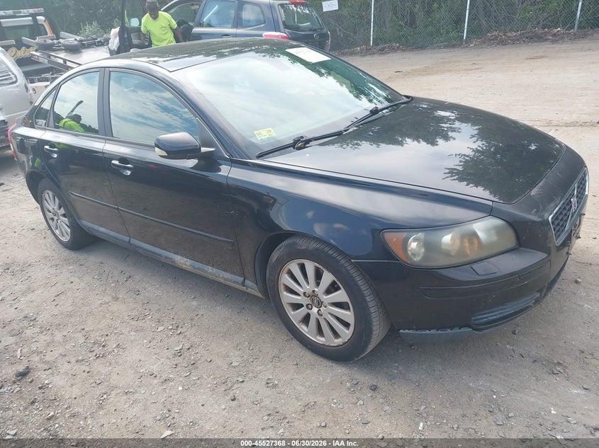 2005 Volvo S40 VIN YV1MS390452115643 IAAI salvage auction — REAR END, Salvage (Rhode Island), sold $375 on 2026-08-04 (photo 1)