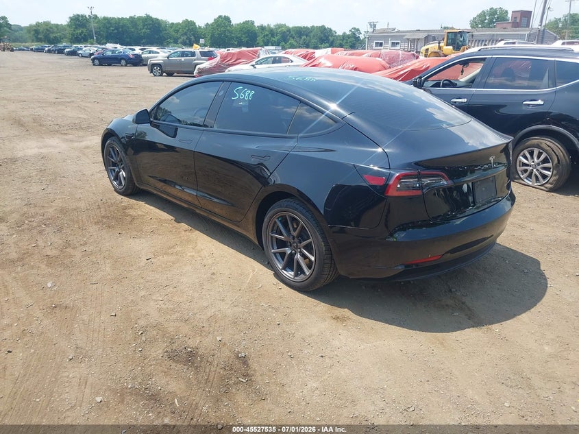 2021 Tesla Model 3 VIN 5YJ3E1EB2MF979493 IAAI salvage auction — RIGHT SIDE, Salvage Title, sold $7,000 on 2026-07-29 (photo 3)