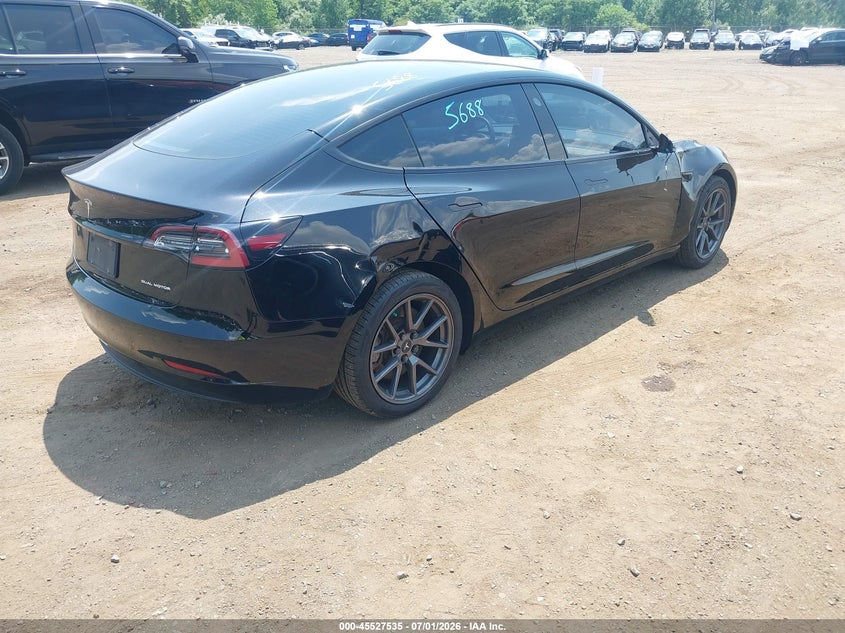 2021 Tesla Model 3 VIN 5YJ3E1EB2MF979493 IAAI salvage auction — RIGHT SIDE, Salvage Title, sold $7,000 on 2026-07-29 (photo 4)