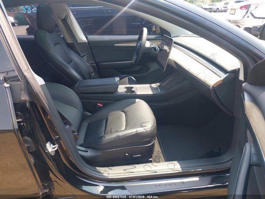 2021 Tesla Model 3 VIN 5YJ3E1EB2MF979493 IAAI salvage auction — RIGHT SIDE, Salvage Title, sold $7,000 on 2026-07-29 (photo 5)